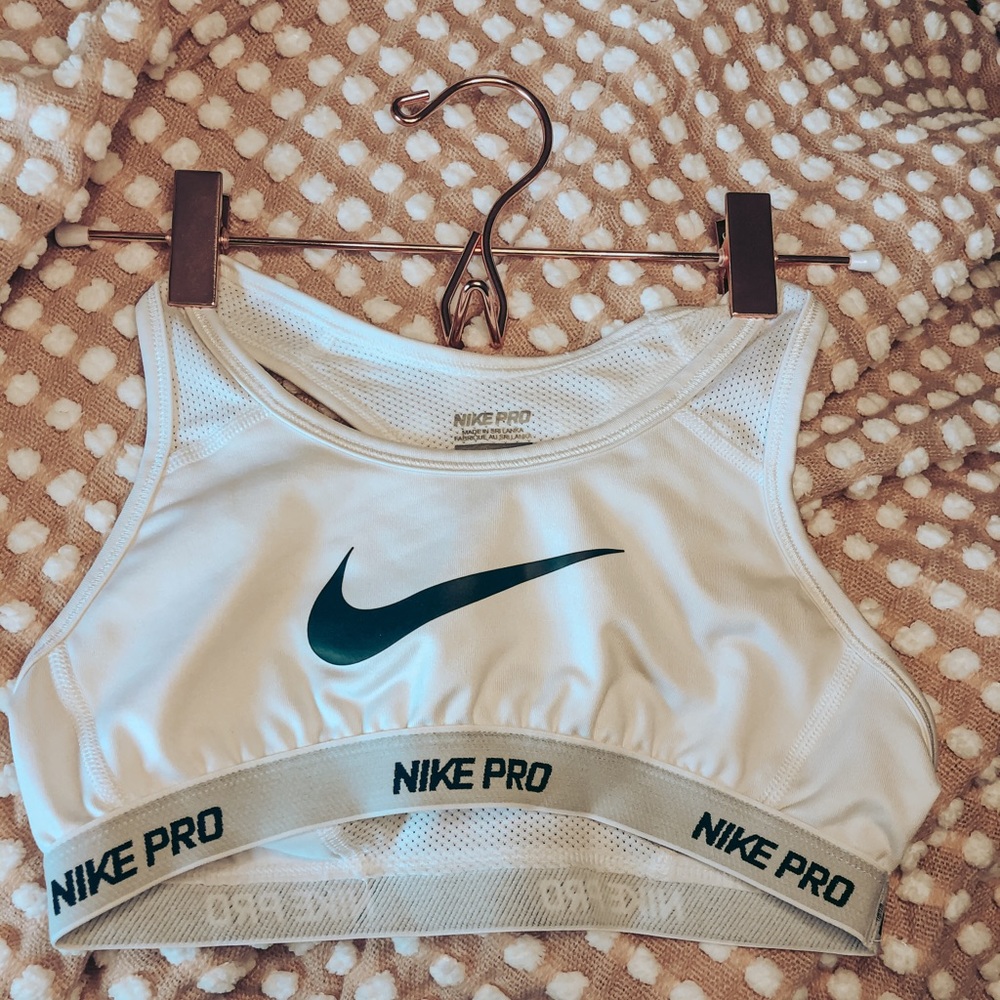 •NIKE PRO GIRLS SPORTS BRA•